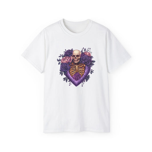 Skull Heart T-Shirt, Gothic Aesthetic Tee, Fall Fashion Top, Halloween Costume Shirt, Gift for Spooky Lovers, Trendy Graphic Tee